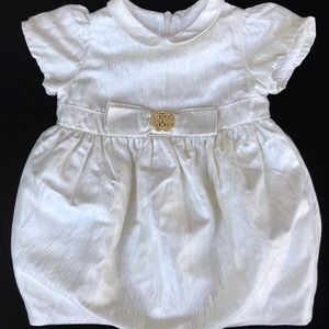 ROBERTO CAVALLY  NEWBORN 
Baby dress 9 months